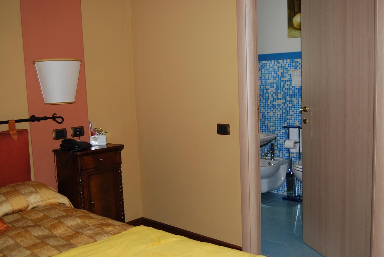Hotel Locanda Da Carla Vigevano Exteriör bild