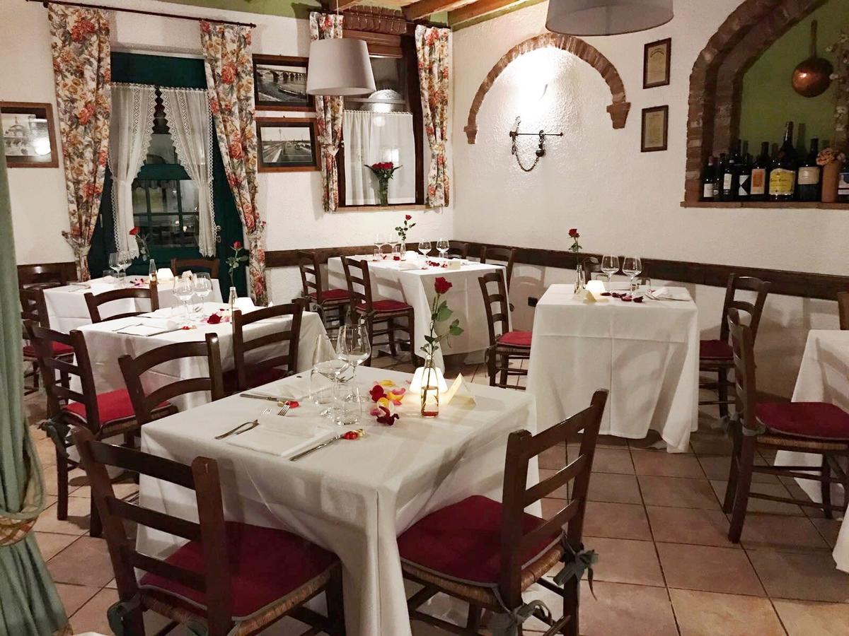 Hotel Locanda Da Carla Vigevano Exteriör bild