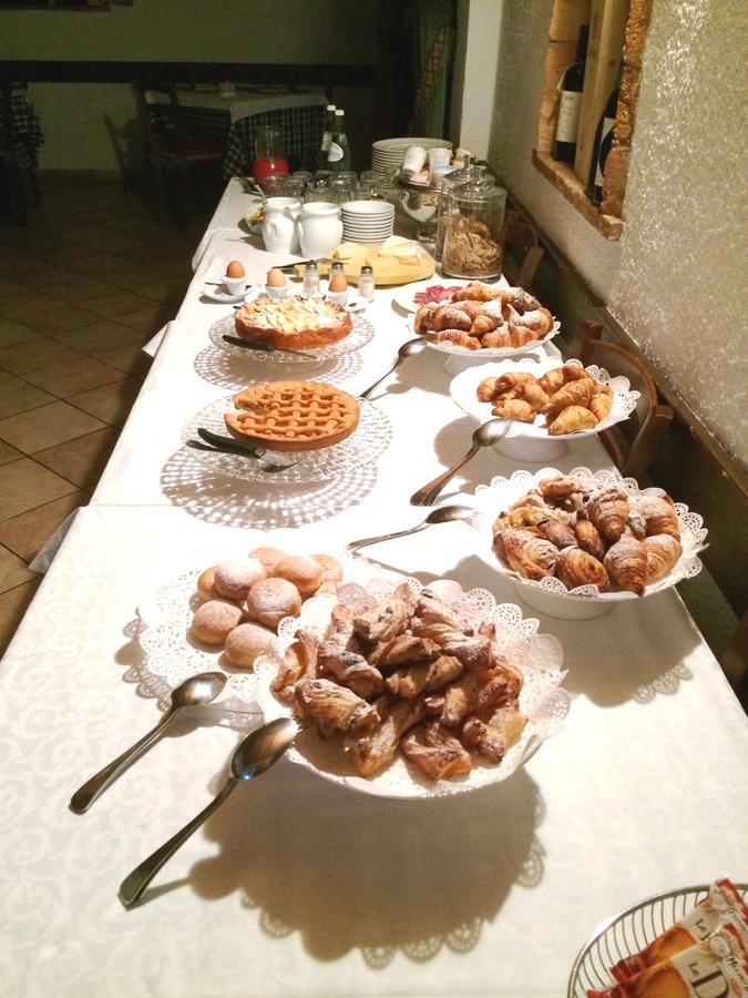 Hotel Locanda Da Carla Vigevano Exteriör bild