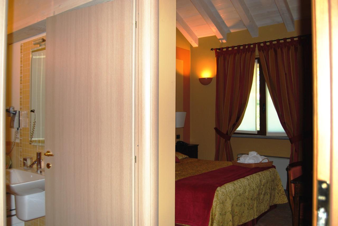 Hotel Locanda Da Carla Vigevano Exteriör bild